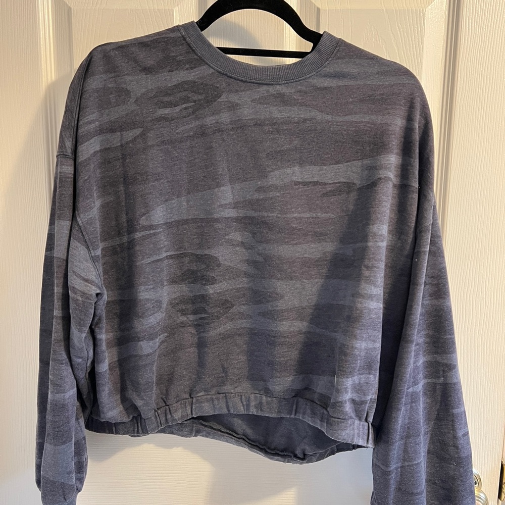 Z supply, sweatshirt, crew neck, grey, blue, camo, camouflage